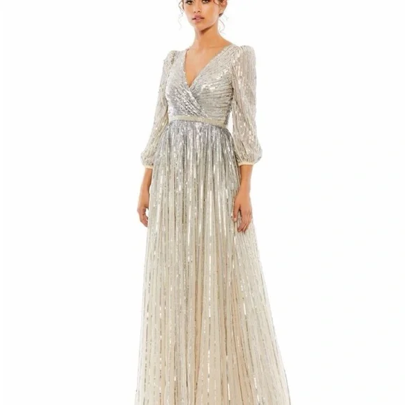 ✔️#67B BNWT MAC DUGGAL SEQUINED WRAP OVER 3/4 SLEEVE GOWN #5509 - Picture 3 of 12